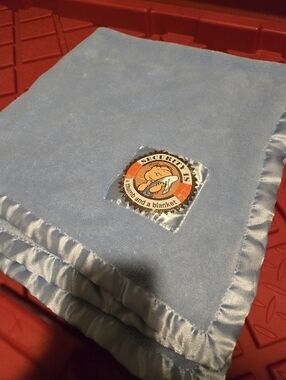Peanuts Linus Blue Satin Trim Baby Security Blanket.